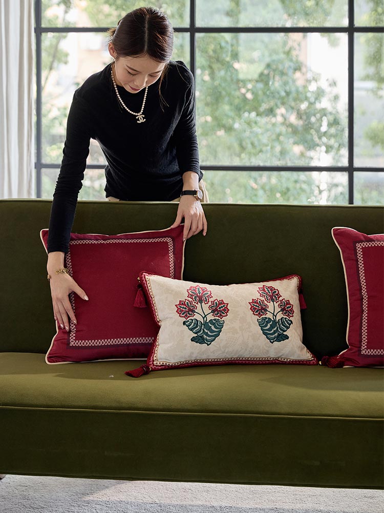 Dream Flos Datura Throw Pillow Cover