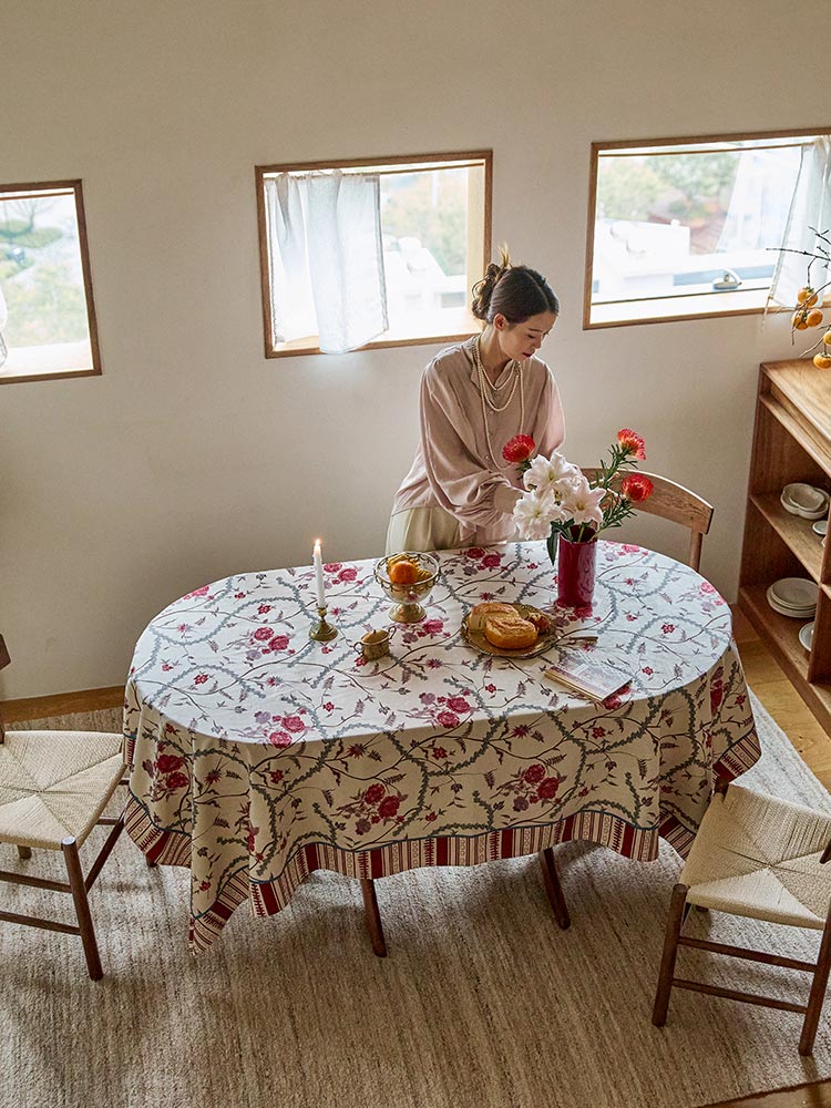 Vintage Rosette Tablecloth