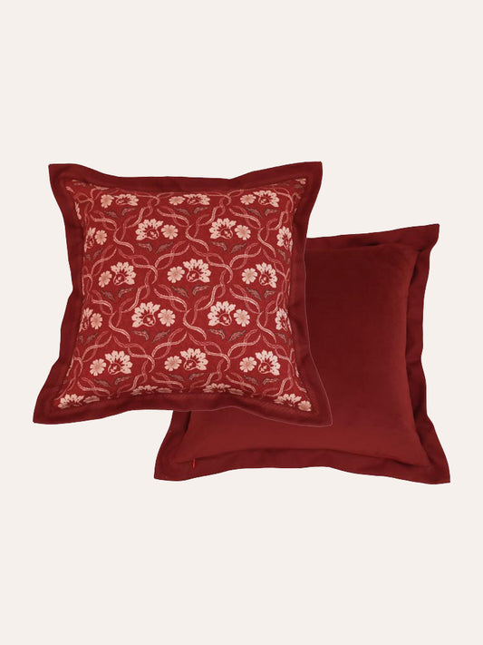 Serpent Pattern Pillow Cover