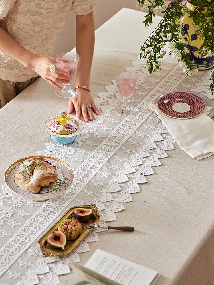 White Lilac Table Runner
