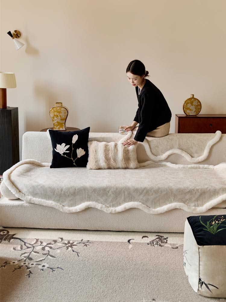 Irregular Dahlia Sofa Cover