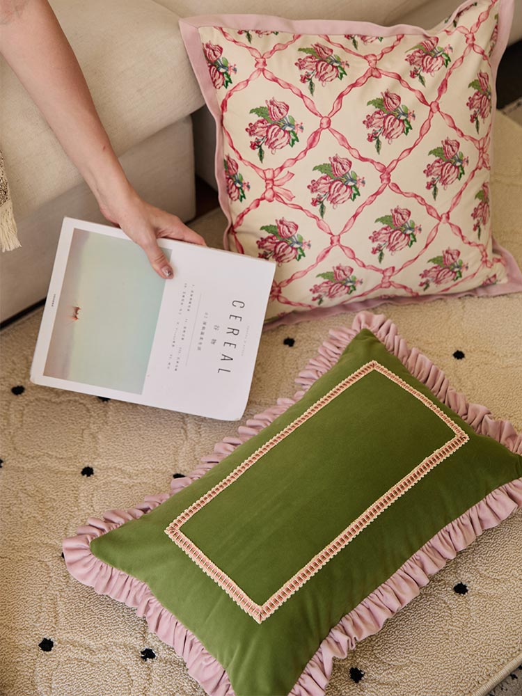 Delight Pastoral Throw Pillow Cover