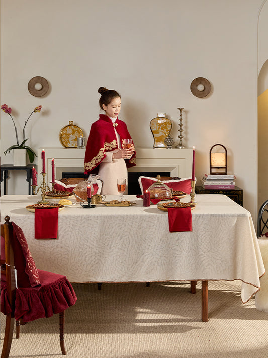 Evelyn Jacquard Tablecloth