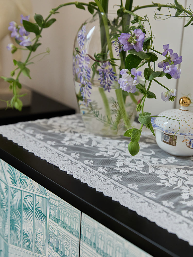 Lily Lace Table Runner