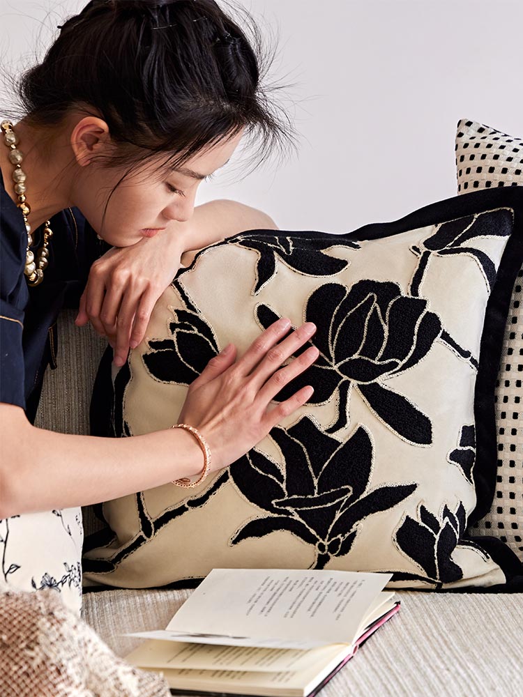 Magnolia Pillow Cover