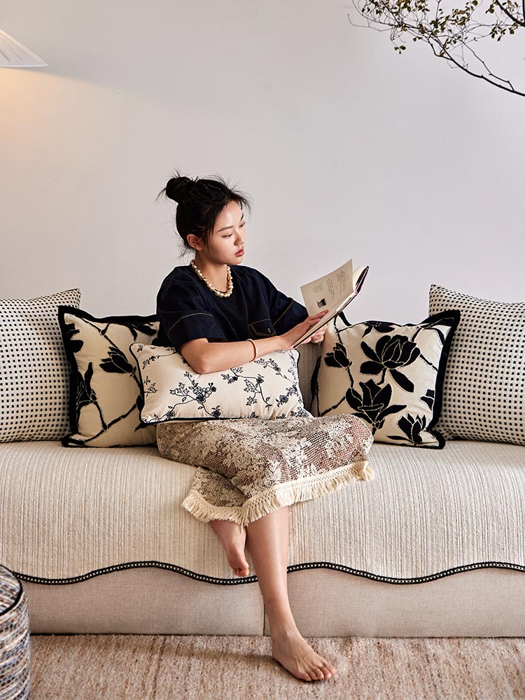 Magnolia Pillow Cover