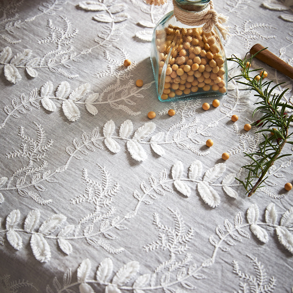 Aurelia Modern Simple White Lace Tablecloth