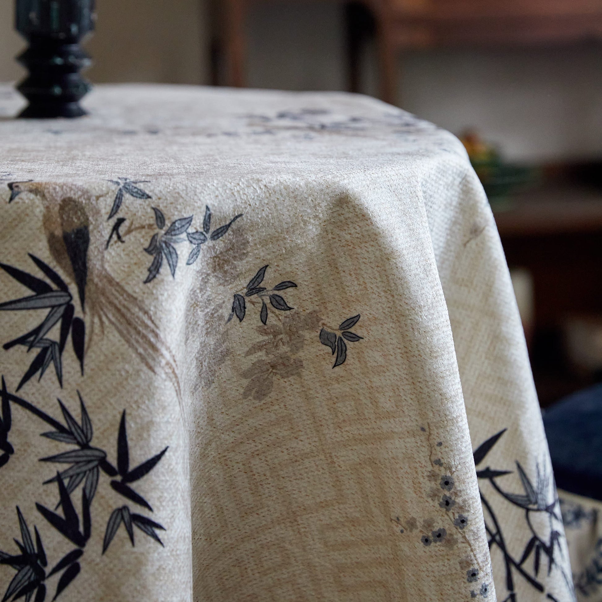 Nabis Classic Bamboo Leaf Printed Custom Tablecloth