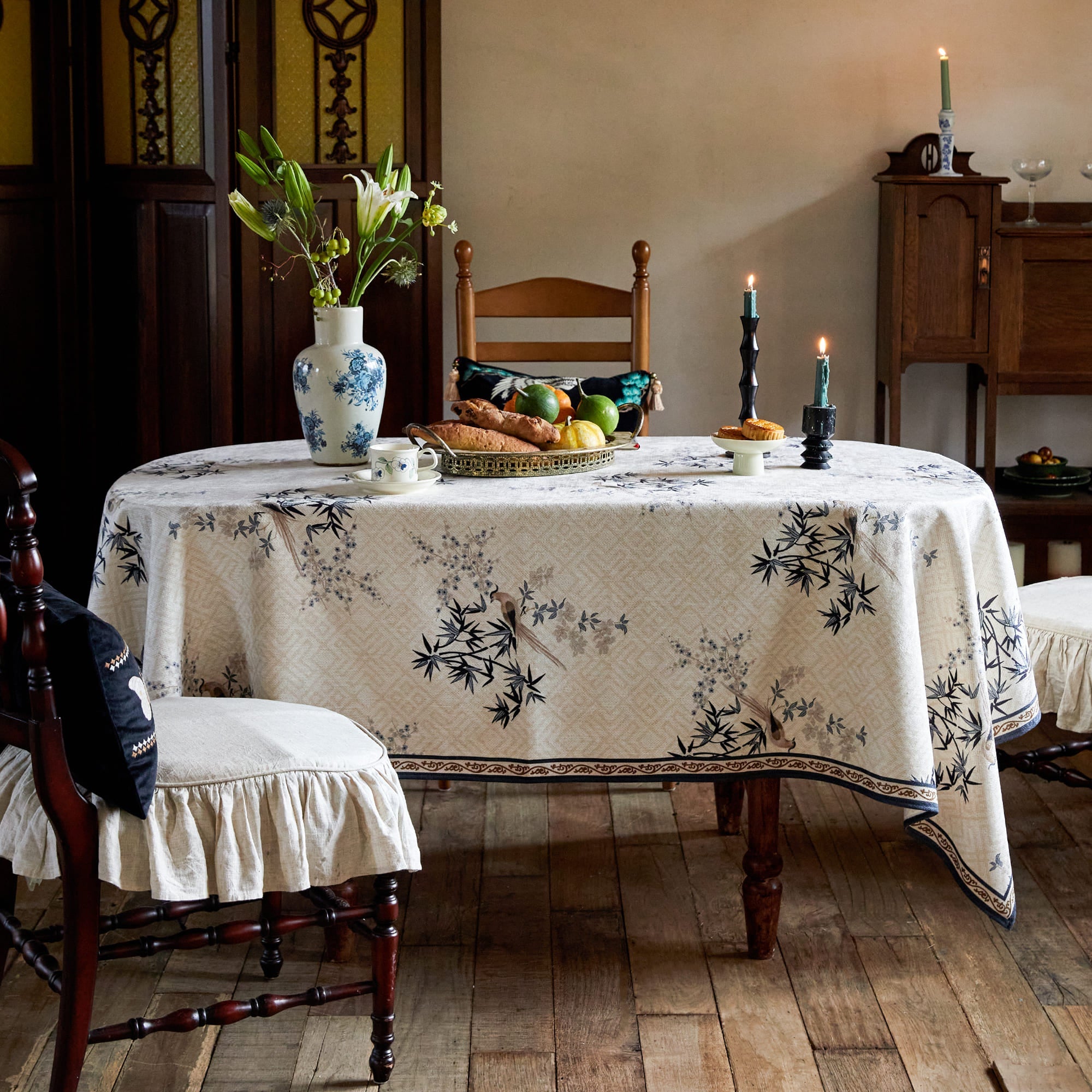 Nabis Classic Bamboo Leaf Printed Custom Tablecloth