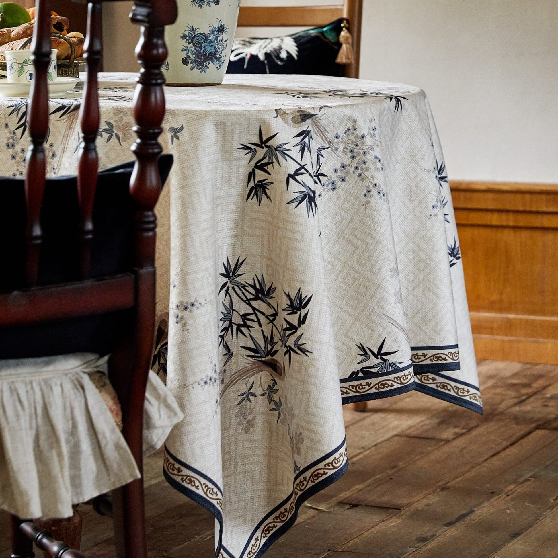 Nabis Classic Bamboo Leaf Printed Custom Tablecloth