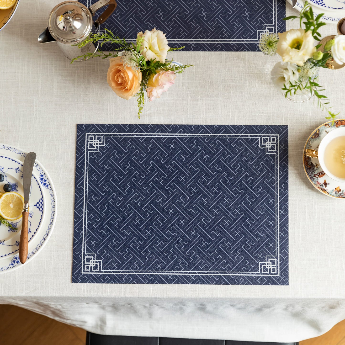 Nabis Retro Blue and White Porcelain Geometric Pattern Placemat