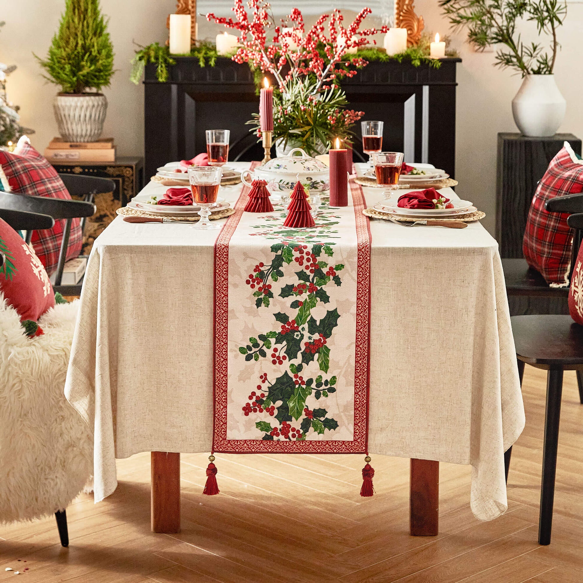 Nabis Holly and Berry Printed Custom Table Runner