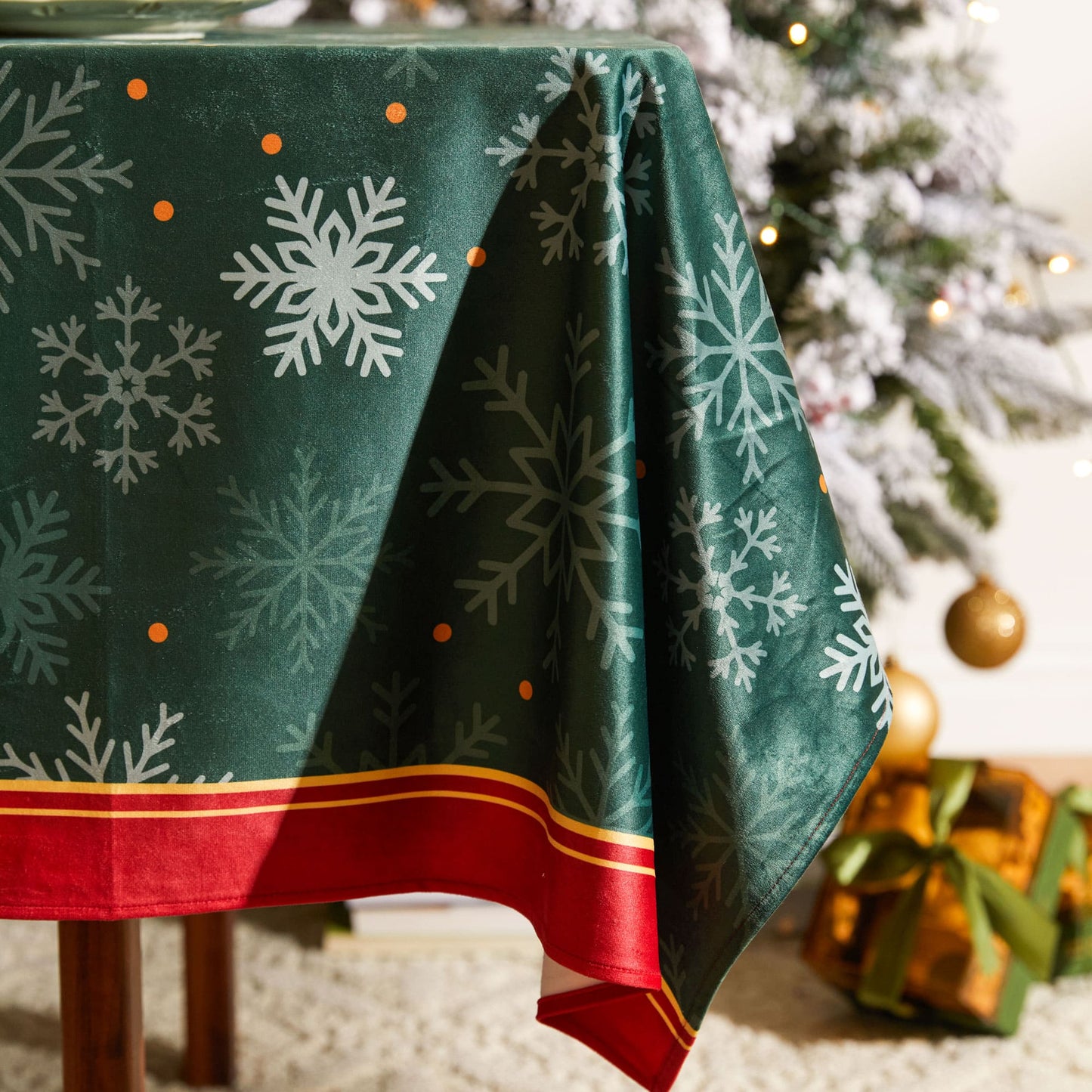 Nabis Christmas Forest Green Snowflake Custom Tablecloth