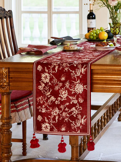 Vintage Floral Table Runner