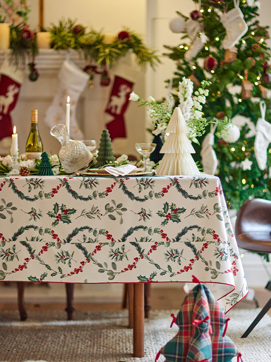 Everly Garland Tablecloth