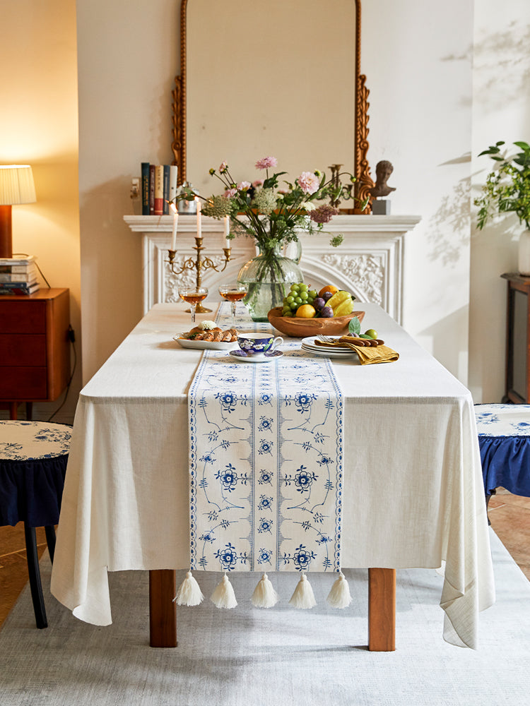 Blue Willow Table Runner