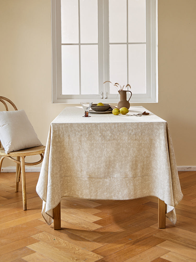 Simplicity Jacquard Tablecloth