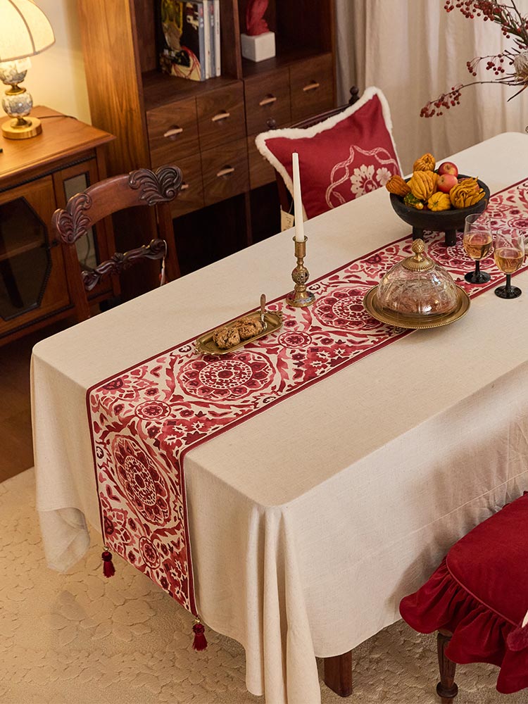 Fleeting Dream Table Runner