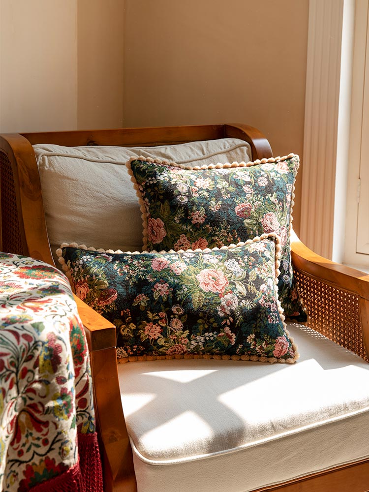 Dahlia Scent Cushion Cover