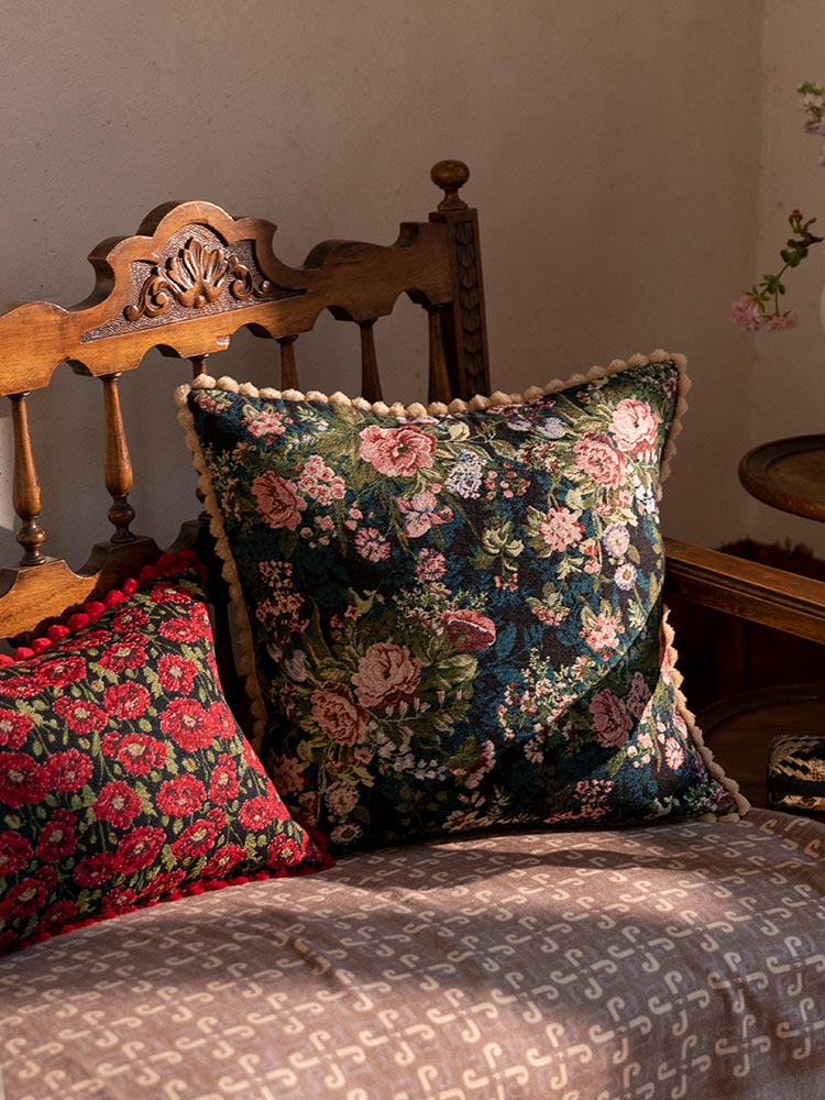 Dahlia Scent Cushion Cover